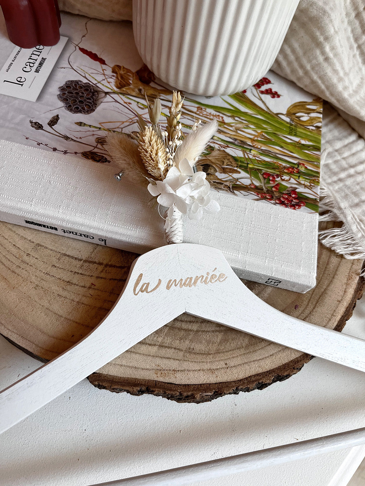 Cintre fleuri personnalisable