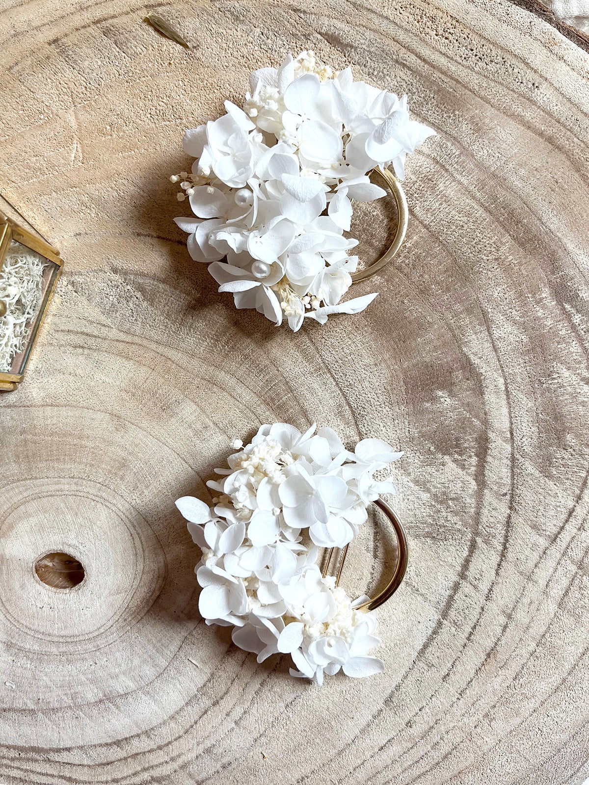 Barrette ronde en hortensia stabilisé HORTENSE