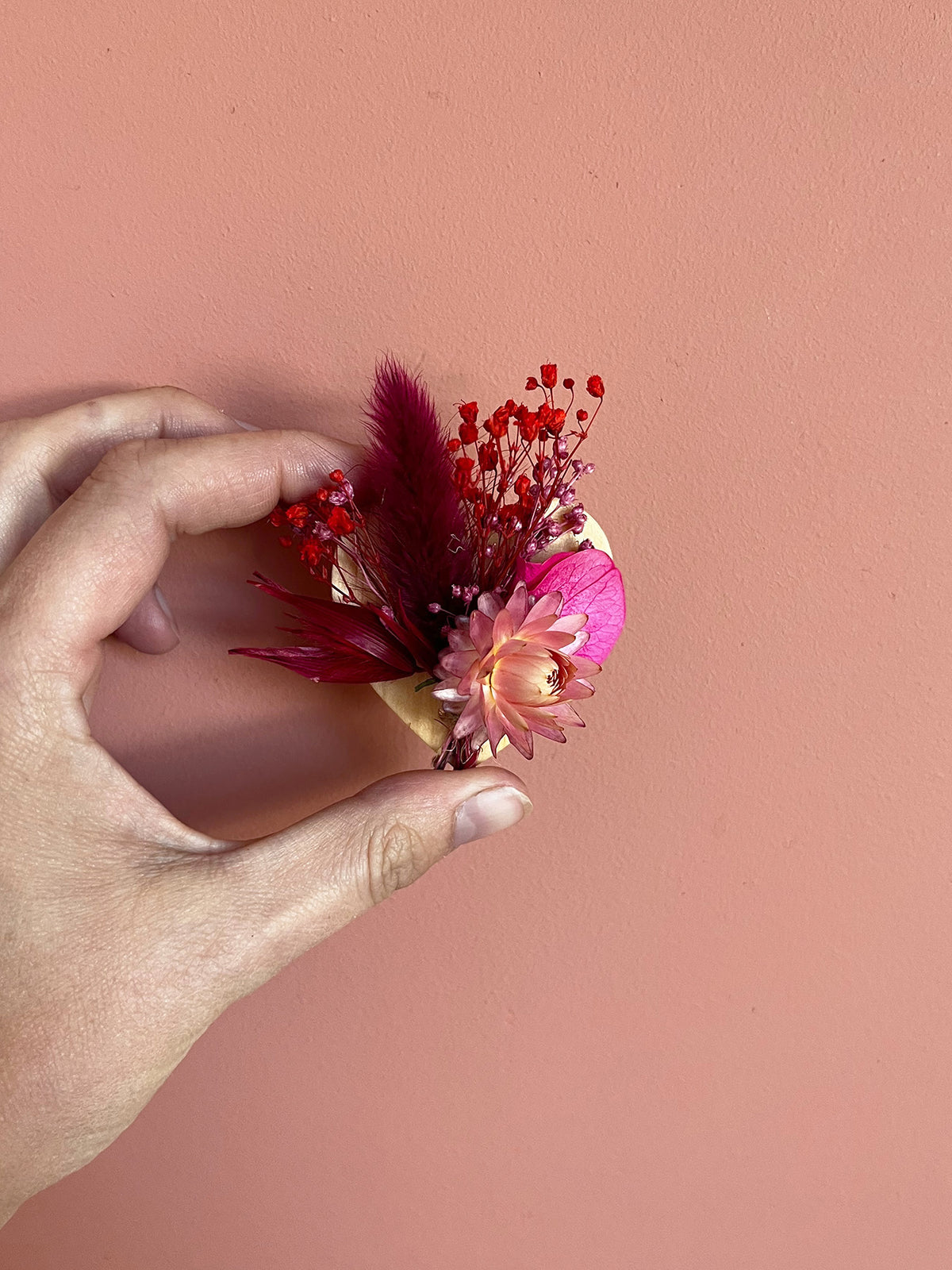 Magnet fleurs séchées en forme de coeur