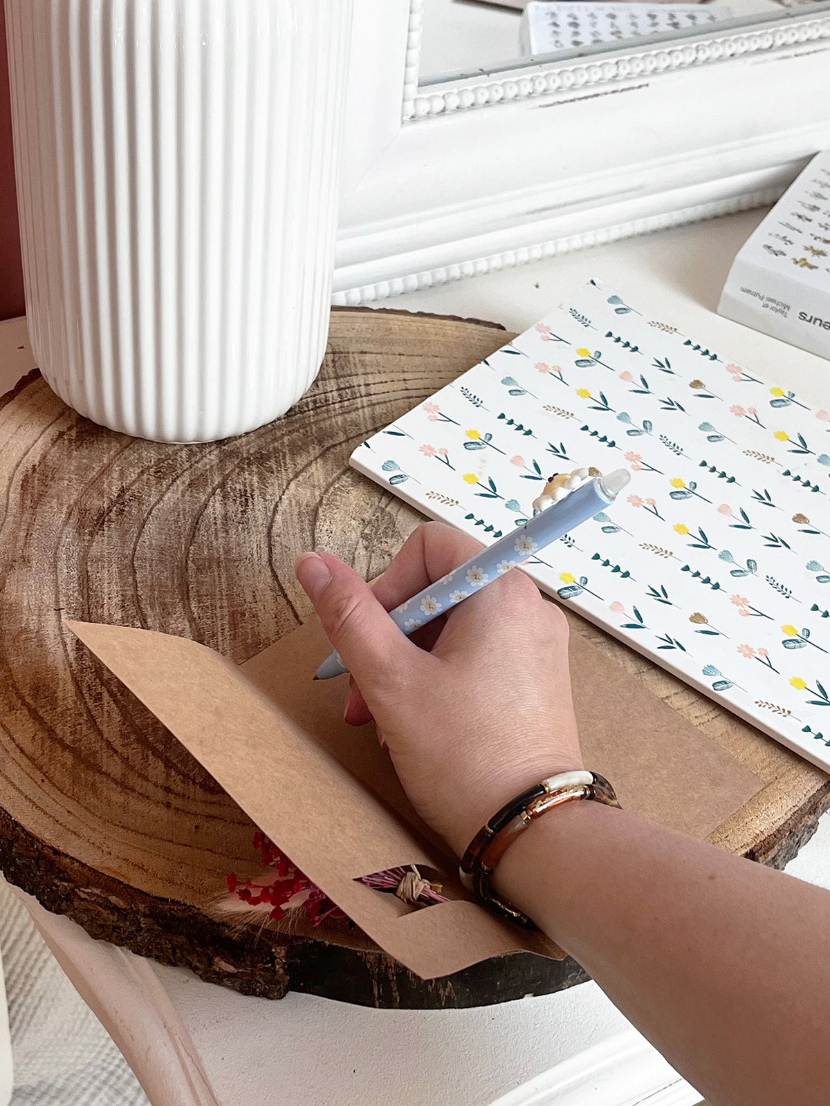 Carte à message personnalisable avec bouquet de fleurs séchées